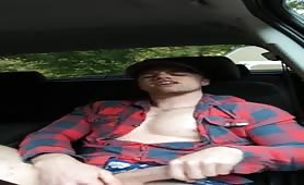 Hottest stud blows a massive load in his car