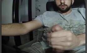 Spanish bearded guy masturbates watching porn on his computer