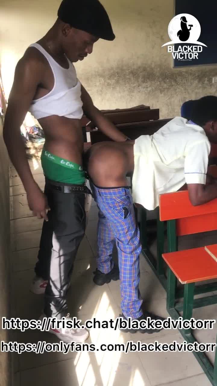 Sucking off my African schoolmate before my teacher arrives - Videos -  Cockmeter.com